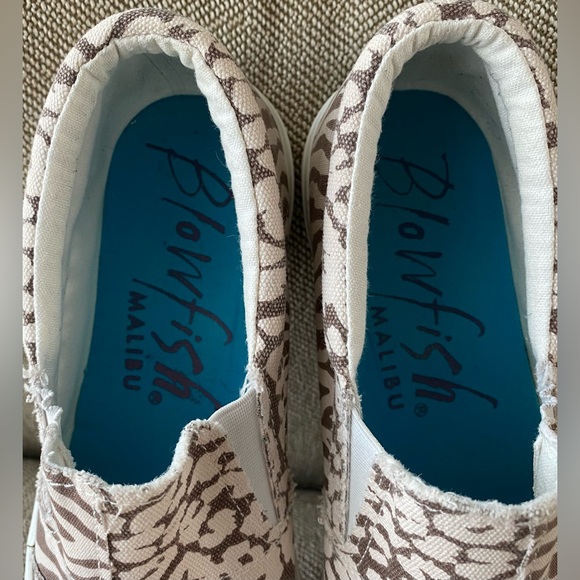 Blowfish Malibu Slip On Sneakers. Brown/Cream Patchwork Animal Print Pattern,11M - Picture 6 of 13